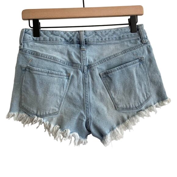 Mossimo Size 4/27 High Rise Embroidered Shorts - Picture 2 of 9